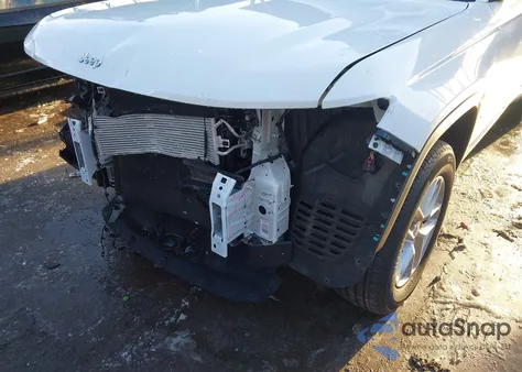 2023 Jeep Grand Cherokee L Laredo 4X4 from USA, damaged, VIN 1C4RJKAG4P8817544